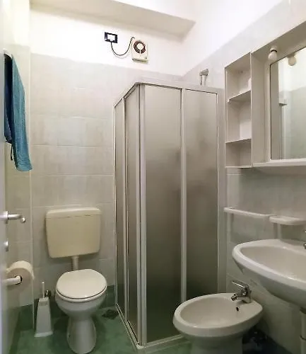 Pineda A 6 * بيبيوني